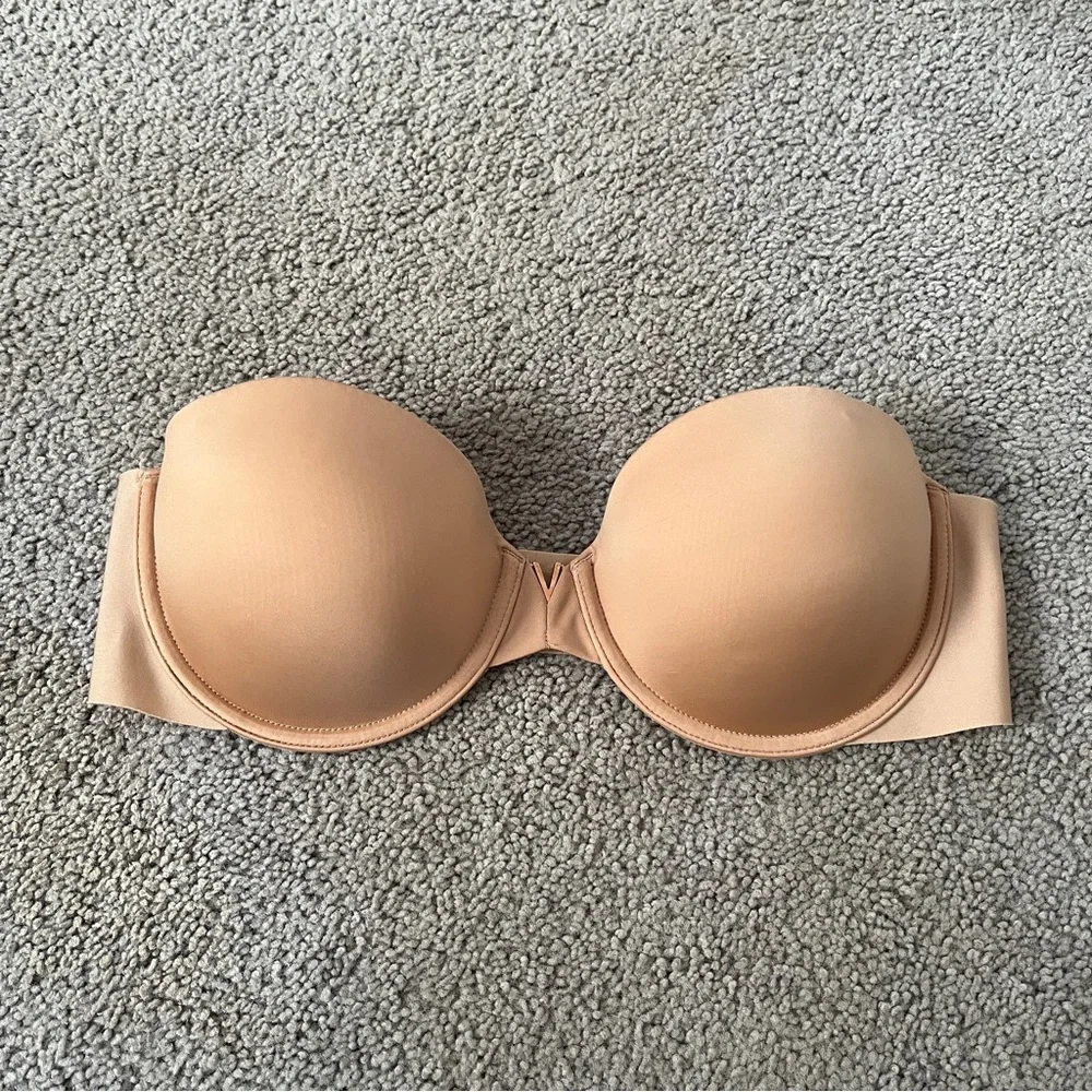 Victoria’s Secret Illusions Strapless Bra - Picture 1 of 7